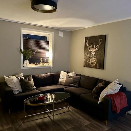 Your Home Away From Home, Apartment 1 Тромсьо Екстериор снимка