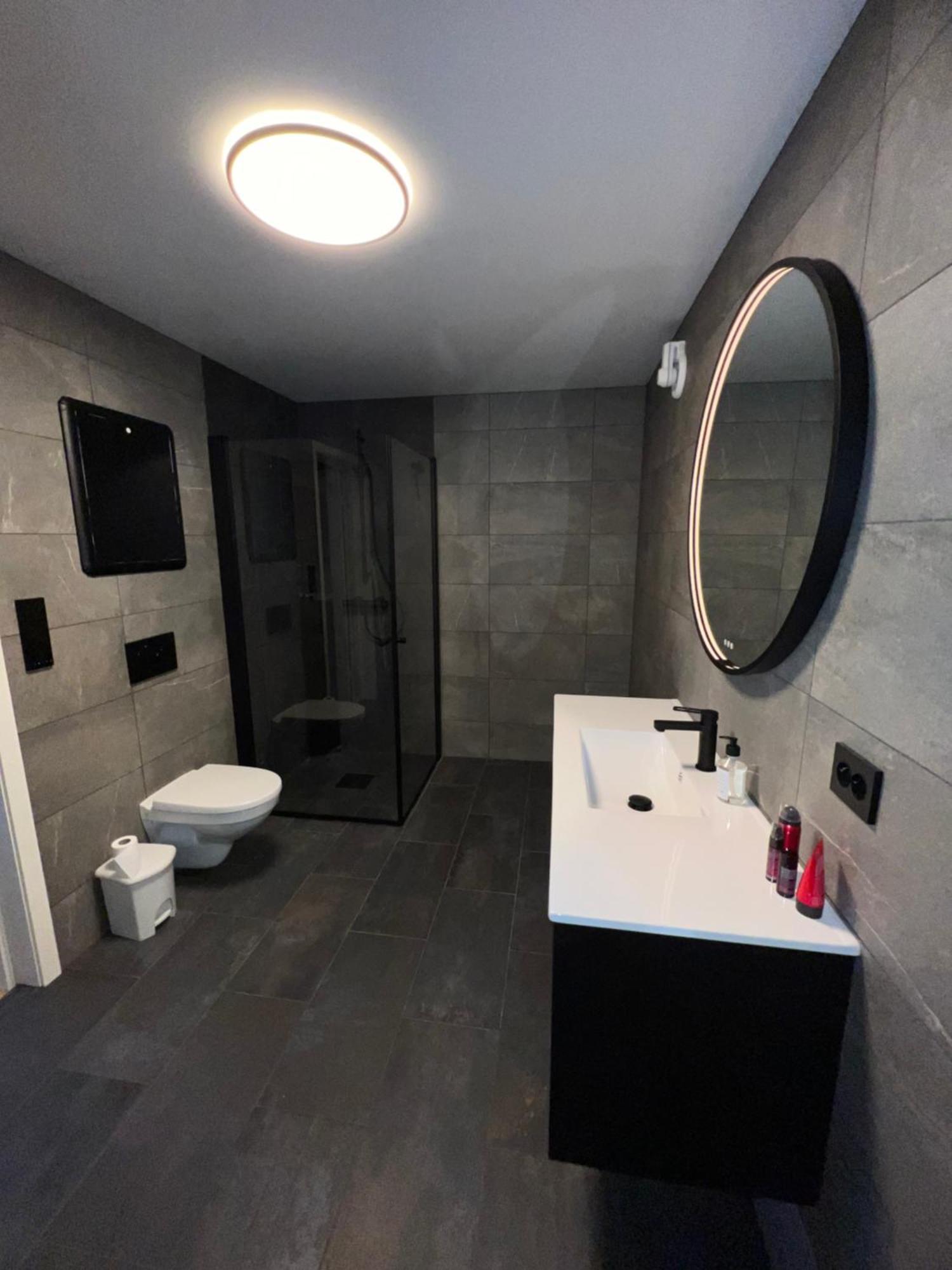 Your Home Away From Home, Apartment 1 Тромсьо Екстериор снимка